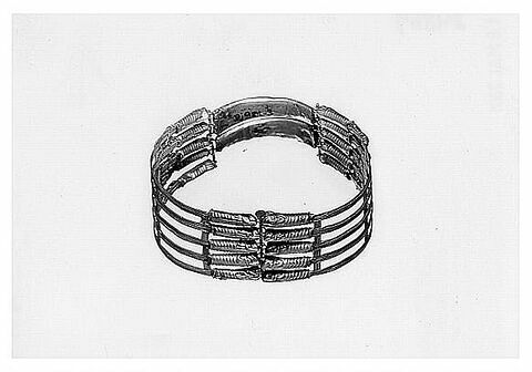 bracelet, image 2/2