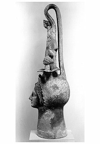 vase plastique ; œnochoé, image 2/2