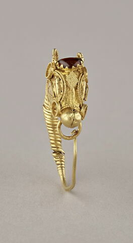 boucle d'oreille, image 2/3