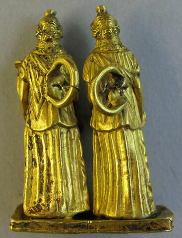 statuette, image 2/2