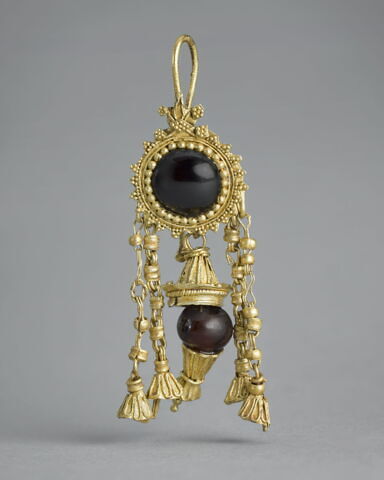 boucle d'oreille