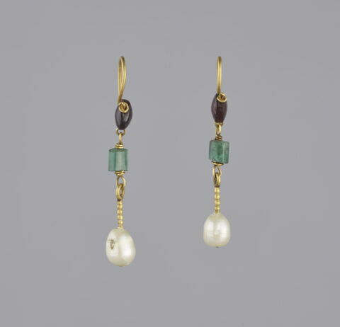 boucle d'oreille, image 2/2