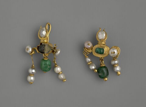 boucle d'oreille