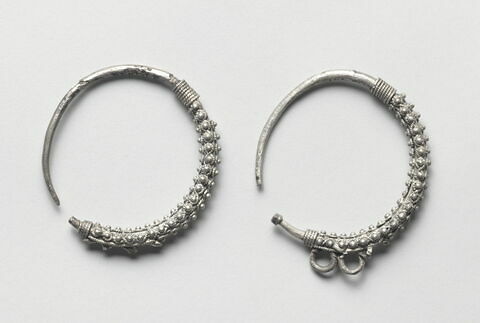 boucle d'oreille