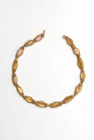 collier, image 2/2