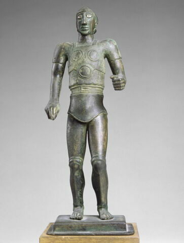 statuette