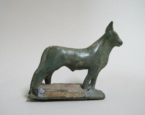 statuette, image 2/2