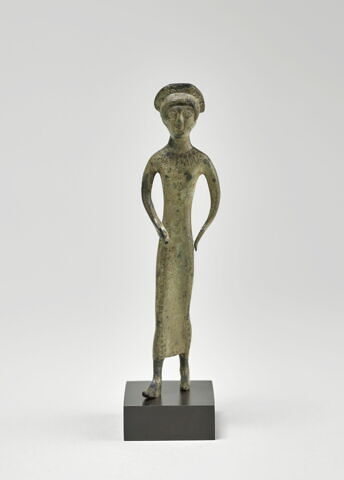 statuette
