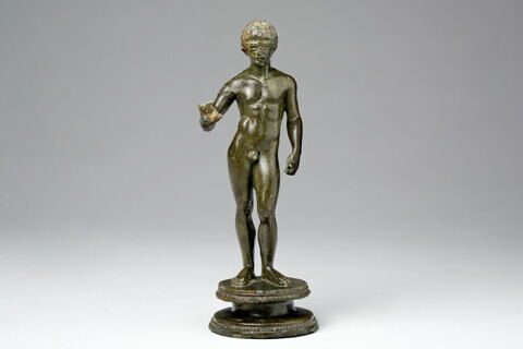 statuette