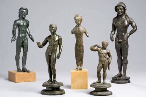 statuette  ; élément de candélabre, image 2/4