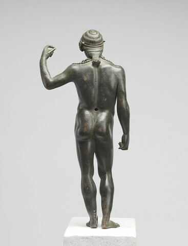 statuette, image 2/2