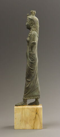 statuette, image 2/4
