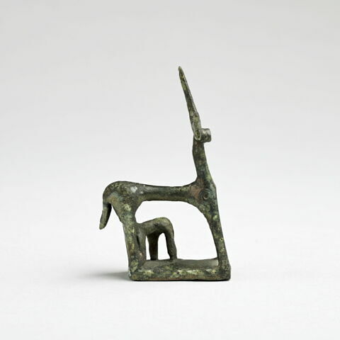 statuette, image 2/4