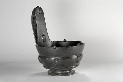 kyathos, image 7/7
