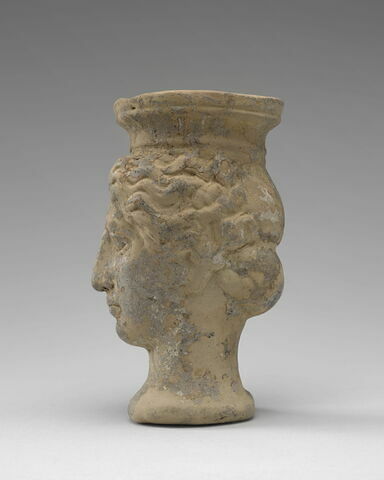 vase, image 2/4