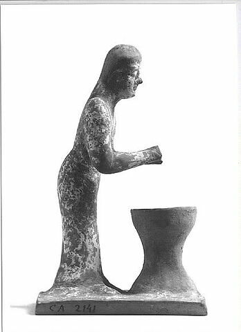 figurine, image 2/2