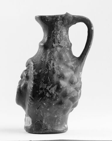œnochoé ; vase plastique, image 4/4