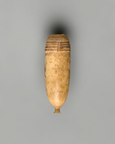 instrument de couture  ; partie d'objet indéterminé, image 4/4