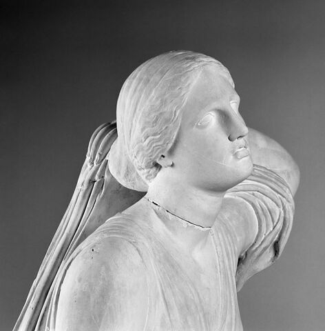 statue, image 3/6