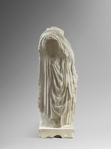 Tirage d’une statue de péplophore, image 3/5