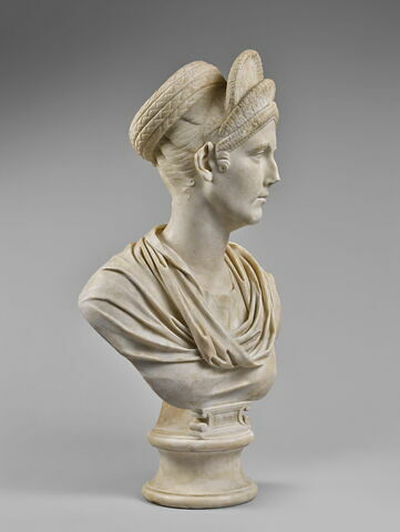 statue, image 5/10