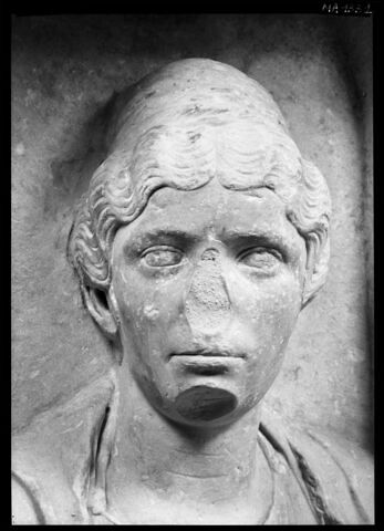 autel funéraire, image 7/7