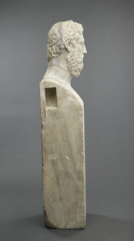 statue, image 3/9