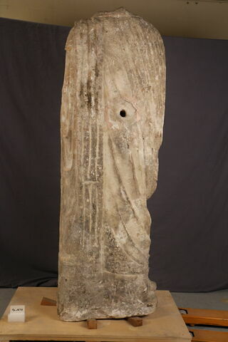 statue, image 3/4