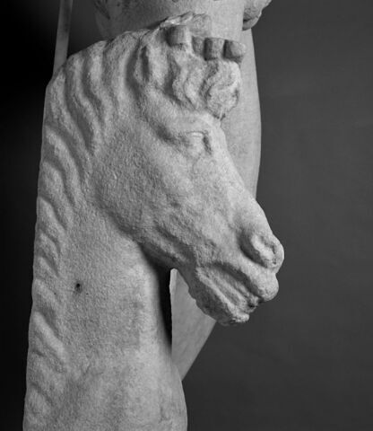 statue, image 8/13