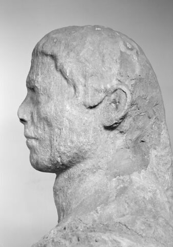statue, image 6/6