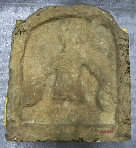 Stèle votive à Saturne, image 2/2