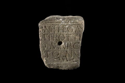 inscription, image 2/3