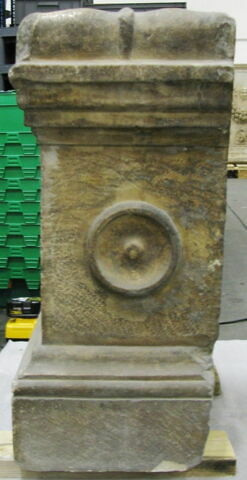 autel funéraire, image 4/7
