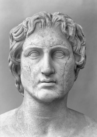 statue