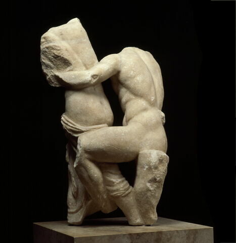 Groupe statuaire, Satyre et nymphe, image 2/2