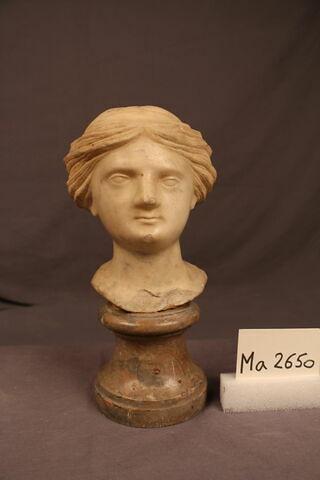 statuette, image 3/4