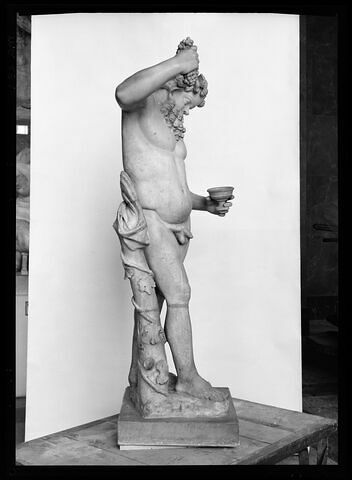 statue, image 11/11