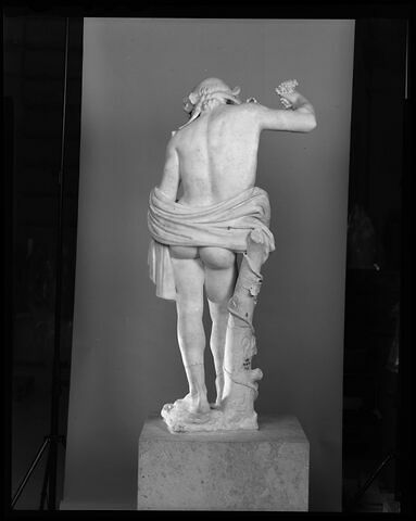 statue, image 5/11