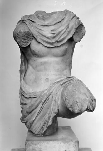 statuette, image 9/9