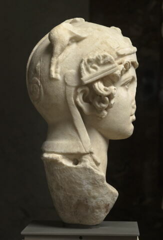 statue, image 3/6
