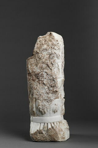 statuette, image 2/4