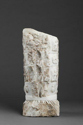 statuette, image 3/4