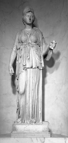 statue, image 2/2