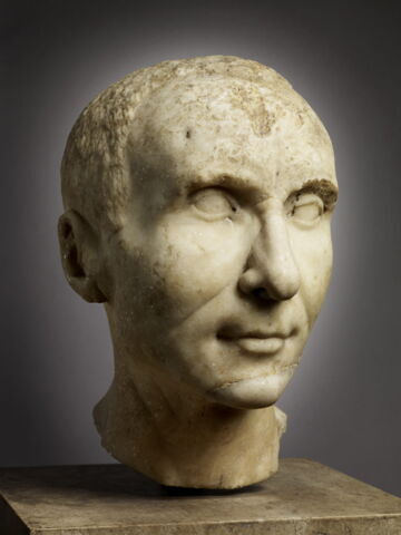 statue, image 6/6