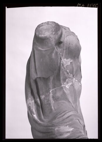 statue, image 10/17