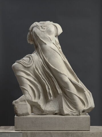 statue, image 5/17