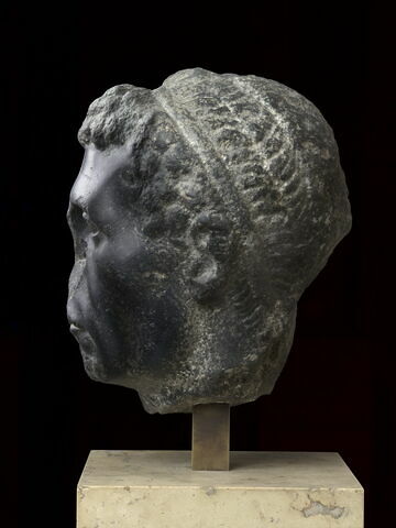 statue, image 4/4