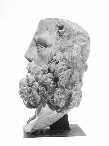 statuette