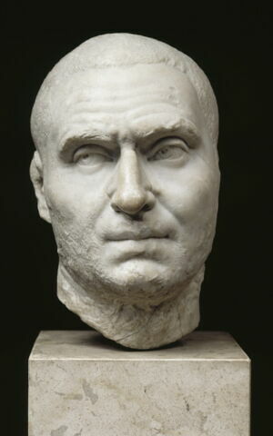 statue