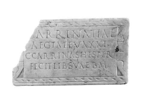 plaque de loculus ; inscription, image 4/4